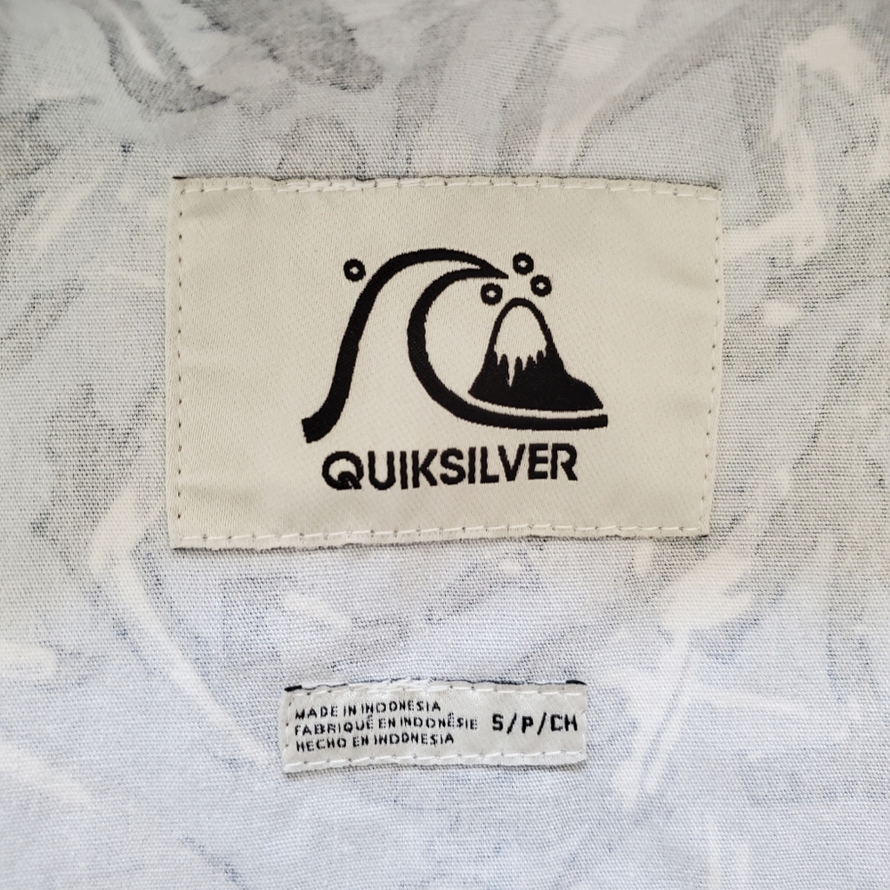 Quiksilver Hooded Jacket - Picture 3 of 8